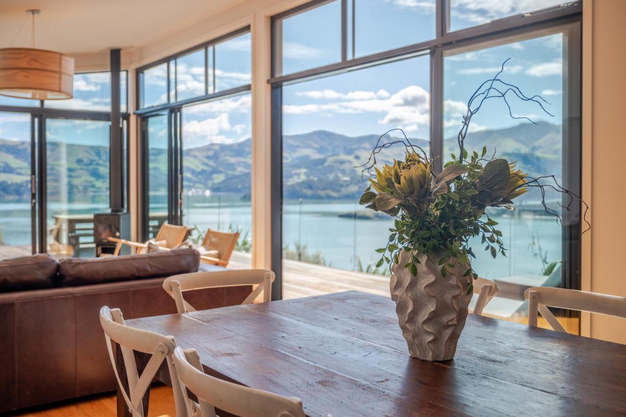 Million Dollar View - Takamatua Holiday Home Akaroa Dış mekan fotoğraf